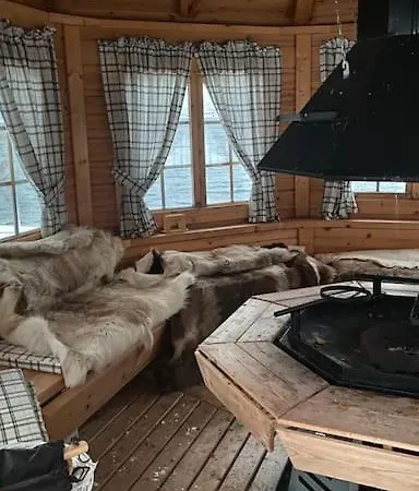 Holiday home Skogstad Ferie Og Fritid *