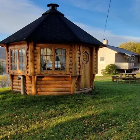 Semesterbostad Skogstad Ferie Og Fritid